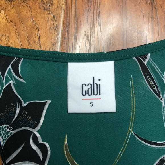 CAbi Women’s Sleeveless Peplum Top in a Green Floral Design, Size Small - Picture 5 of 7